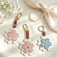 Breloque de sac en cuir motif floral, porte-clés, pendentif pour sac à main, accessoire floral, cadeau, breloque décorative pour sac fourre-tout