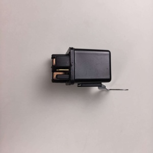 8942481610 Conector de Relé Automotriz para Nissan Chevrolet Isuzu, 5 Pines, Contacto Negro Dorado - Product Image 2