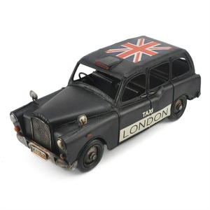 Modèle de taxi noir londonien avec drapeau britannique fait <span class=keywords><strong>à</strong></span> la main, objets d'art et de collection pour la décoration de la maison et du bureau, designs d'artisanat en métal, décorations - Product Image 2