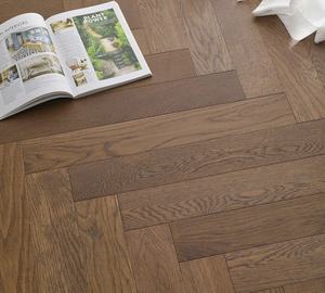 Revêtement de sol en vinyle SPC/<span class=keywords><strong>PVC</strong></span> de haute qualité, système clic, épaisseur 6 mm ou 8,5 mm, motif chevron pour la maison - Product Image 1