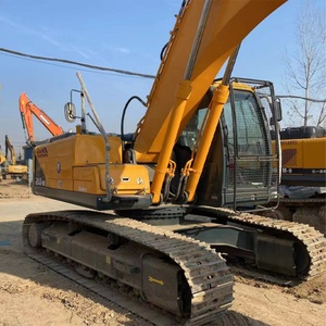 Excavatrice sur chenilles Hyundai 210-9 d'occasion bien entretenue, faible nombre d'heures de travail, en stock - Product Image 4