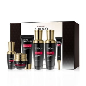 Venta al por mayor <span class=keywords><strong>de</strong></span> alta calidad, conjunto para el <span class=keywords><strong>cuidado</strong></span> <span class=keywords><strong>de</strong></span> la piel, tamaño <span class=keywords><strong>de</strong></span> viaje, <span class=keywords><strong>cuidado</strong></span> Personal, Rosa Negra, doble blanqueamiento, conjunto hidratante para el <span class=keywords><strong>cuidado</strong></span> <span class=keywords><strong>de</strong></span> la piel - Product Image 1