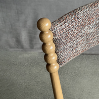 Chaise de salle à manger commerciale rétro rembourrée en bois avec dossier bobine pour restaurant, café, bistrot, hôtel, mobilier Horeca et contractuel