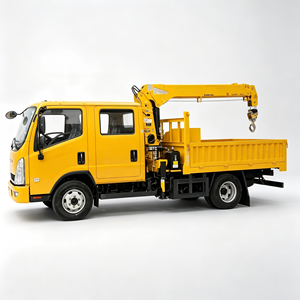 Grúa Montada en Camión de 3 Toneladas FOTON 4x2 con Pluma Telescópica de Bajo Mantenimiento, en Oferta en África - Product Image 1