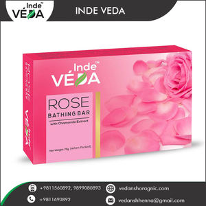 Jabón de Rosa natural con extracto de manzanilla | Barra de baño con aroma floral orgánico | Venta al por mayor a granel OEM/Etiqueta privada disponible - Product Image 4