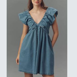 Robes en jean vintage personnalisées à manches courtes pour femmes, style délavé, col en V à volants, mini-robe en jean pour l'été - Product Image 1