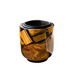 Brûleur d'encens en résine de bois inspiré du patrimoine royal pour une sérénité authentique à la maison et un style célébratoire du Ramadan Moubarak - Product Image 1