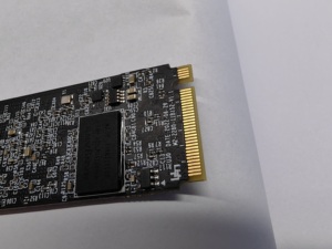 SSD <span class=keywords><strong>M2</strong></span> NVMe PCIe 2280 di Grado Industriale Premium Velocità Fulminee Resistenza alle Temperature Impareggiabile per Ambienti Operativi Difficili - Product Image 4