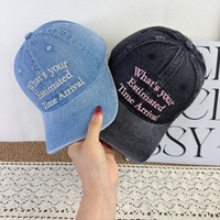 Gorra de béisbol vintage de mezclilla con bordado de letras, visera curva, efecto adelgazante en el rostro, lavado desgastado, estilo urbano y versátil para mujer