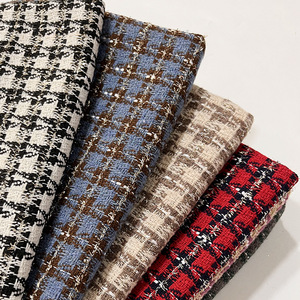 Produsen Cina Kain Tweed Tipis Motif Kotak-kotak Lilac Bahan Polyester Tweed untuk Pakaian Atasan Wanita - Product Image 4