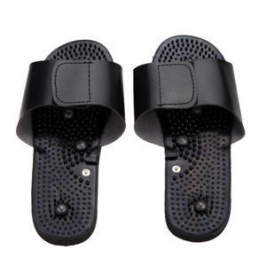 Precio de fábrica Reflexología saludable Masaje de pies Zapatilla Diapositivas Acupuntura Negro Proporcionado Masajeador de pies - Product Image 4