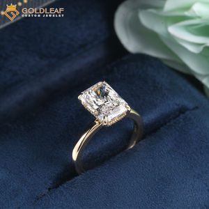 Anillo de Compromiso Delicado Chapado en Oro Personalizado de Goldleaf Jewelry, Diamante Cultivado en Laboratorio Certificado por IGI, Corte Radiante, Color F, 3.08CT, Moderno - Product Image 2