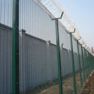 Valla de Seguridad 358, Modelo 3D, Valla Antiaplastamiento para Patio, Estructura de Acero Recubierta para Resistencia al Agua, Ecológica, Duradera, Fácil de Montar - Product Image 4