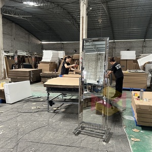 Bán Buôn Hiện Đại Đứng Gương Với Bánh Xe Lớn Đầy Đủ Chiều Dài Mặc Quần Áo Đứng Đóng Khung Gương Với Bánh Xe - Product Image 3