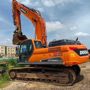 Doosan เครื่องขุด DX300LC ที่ขายดีที่สุดใช้6ton Komatsu คุณภาพสูงรวมถึงแบริ่ง PLC enerpac KYB สีเดิม - Product Image 1