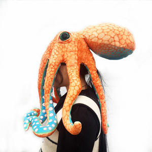 Sombrero de peluche de pulpo, muñeco de peluche suave naranja, regalo de cumpleaños para niños, tema de criaturas marinas subacuáticas - Product Image 4