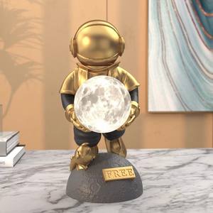 Figurine en résine de cosmonaute chinois Johnson Lee créative, veilleuse, ornements, décoration de bureau, cadeau idéal pour un anniversaire ou une remise de diplôme - Product Image 2