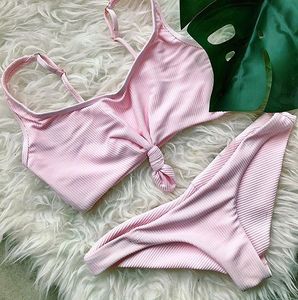 Lujo Crochet Underbust Band Halter Triangle Bikini para mujer Retro Impreso Hollow XXL Traje de baño Ropa de playa Servicio OEM XL - Product Image 1
