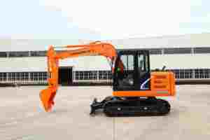 Nueva Excavadora de Orugas LONKING LG6075 G4 de 78 Toneladas, Equipo de Construcción de Alta Eficiencia con Motor Yanmar de 35.9kw y Motor PLC - Product Image 2