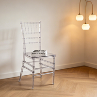 Fabrik-Großhandel Moderner Transparenter Chiavari-Stuhl aus Acryl, Langlebig und Stapelbar für Innen/Außen, Hotel, Bankette, Hochzeiten und Feiern