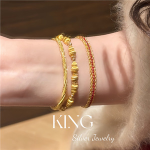 Bracelet élastique torsadé en argent sterling 925 plaqué or pour femme, à porter au quotidien, de la marque King Silver Jewelry - Product Image 4