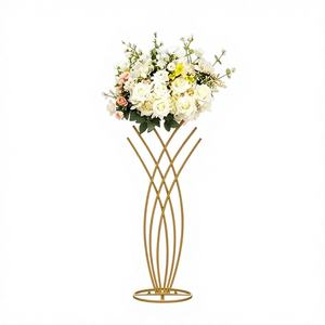 K53 Décorations de table de mariage modernes et durables de haute qualité, arche en métal doré de 90 cm, accessoires pour dîner aux chandelles, support à fleurs - Product Image 1