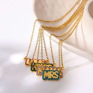 Collier <span class=keywords><strong>en</strong></span> acier au titane plaqué or 18 carats sans ternissure strass coloré <span class=keywords><strong>mots</strong></span> positifs espoir amour MAMA pour <span class=keywords><strong>elle</strong></span> - Product Image 5