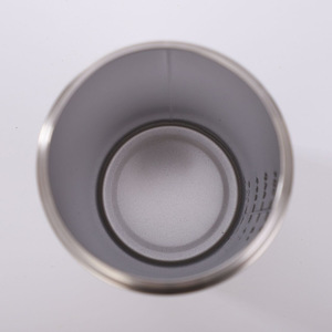 Botol <span class=keywords><strong>Shaker</strong></span> Protein Penyimpanan <span class=keywords><strong>Blender</strong></span> Olahraga Stainless Steel Vakum Dinding Ganda 600ml + 200ml, Tumbler Olahraga Gym Ramah Lingkungan - Product Image 4