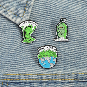 Broches en émail « Trouvez votre intérieur paisible » avec un jeu de mots sur le yoga, « Nous sommes des pois », broche de pleine conscience, badge de revers, bijoux, cadeau, vente en gros - Product Image 3