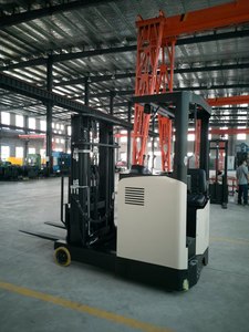 Montacargas eléctrico con asiento Weliftrich de 1.5 toneladas y 48V, altura de elevación de 3-14 m, piezas importadas, alta capacidad para almacén - Product Image 4