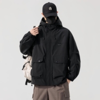 Veste de travail d'extérieur à capuche zippée vert olive pour homme, manteau décontracté avec poches à rabat sur la poitrine et manches raglan