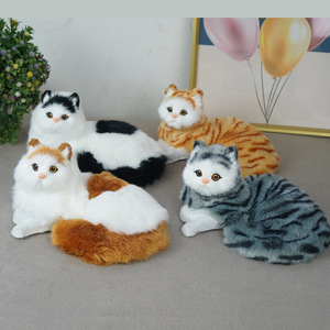 Peluche de Gato Hecho a Mano, Tamaño Real, Diseño Realista, Estilo Rústico, para Decoración de Interiores, Pelaje Natural, Patrón Animal - Product Image 3