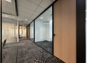 กรอบอลูมิเนียมผนัง<span class=keywords><strong>กั้น</strong></span>สำหรับสำนักงานแยกความสูงเต็ม<span class=keywords><strong>รูป</strong></span>แบบพร้อมกระ<span class=keywords><strong>จ</strong></span>กไม้สำหรับโรงพยาบาล - Product Image 4