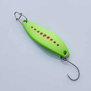 Cucharas de Pesca Metálicas Newbility Multicolores de 2g, 3g, 5g y 7.5g con Anzuelo Japonés - Product Image 1
