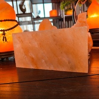 Stock disponible de dalles de sel rose de l'Himalaya naturel, sel rose pour sauna et spa