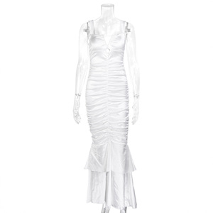 Abito Lungo da Donna di Alta Gamma con Volant, Nuovo Design Primavera 2026, in Raso Bianco Solido, Sensuale, Senza Maniche, con Schiena Scoperta e Dettagli Pieghettati - Product Image 4