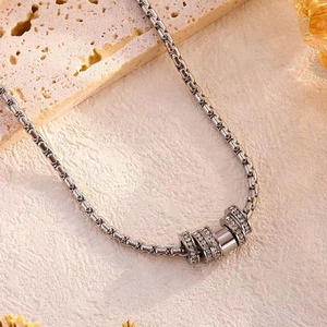 Punk Style Zirkon <span class=keywords><strong>Ring</strong></span> Anhänger Halskette Frauen Licht Luxus personal isierte, vielseitige Edelstahl Männer Halskette - Product Image 3