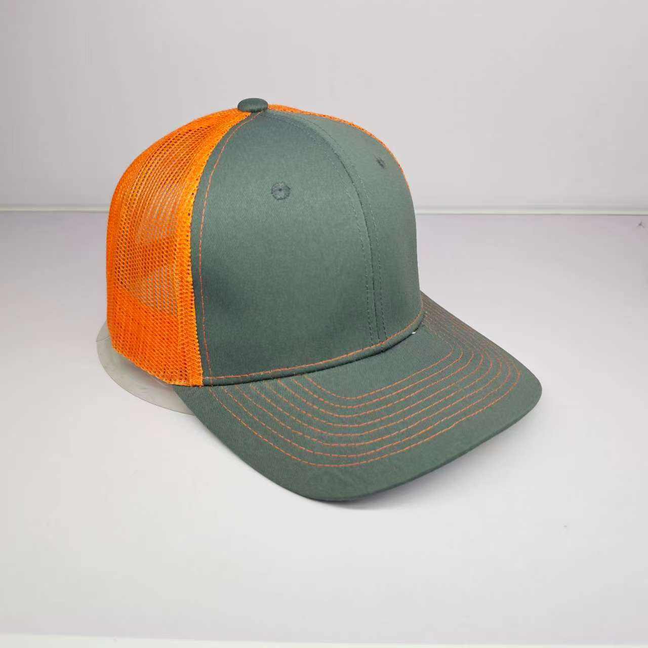 สีเทา + ส้ม