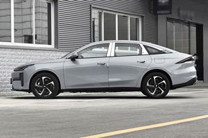 2025 para Geely Galaxy L6 Hybrid Auto Em-i 60km sedán compacto de alto rendimiento Vehículo de nueva energía con gasolina EV para adultos - Product Image 3