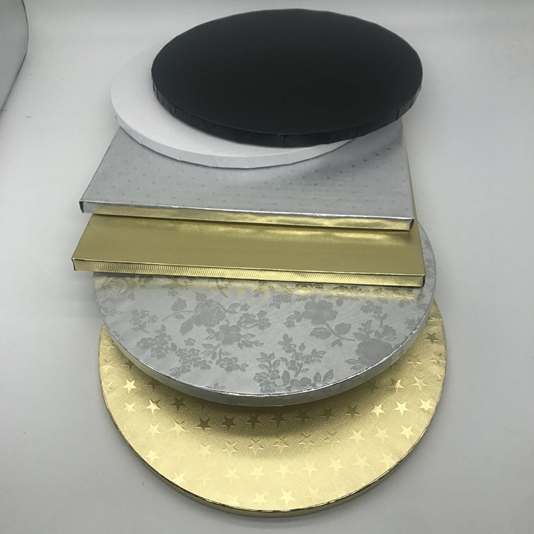 Oro Plata Negro Blanco