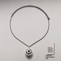 Direkt vom Hersteller Sportliche Rotierende Galvanisierte Geometrische Basketball-Fußball Edelstahl-Halskette Souvenir-Edition