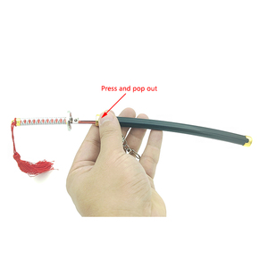 Aleación de zinc 23CM Anime espada modelo llavero Mini Katana espada pequeña para Demon Slayer Tsuyuri <span class=keywords><strong>Kanao</strong></span> - Product Image 1