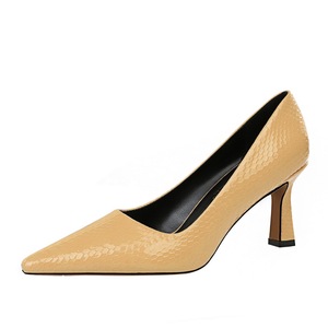 1878-2 2019 di nuovo modo sexy delle Donne <span class=keywords><strong>scarpe</strong></span> tacco di Spessore tacchi Alti bocca superficiale dita dei piedi A Punta serpentina femminile singoli pattini - Product Image 3