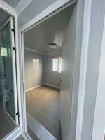 Maisons conteneurs extensibles - Design moderne du milieu du siècle avec panneaux sandwich pour usage commercial ou résidentiel