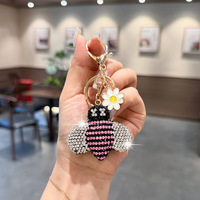 Porte-clés pendentif abeille en strass scintillants, fleur marguerite, insecte 3D orné de diamants, breloque de sac, accessoires