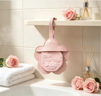 Pendentif d'aromathérapie créatif en cuir en forme de fleur, ornement suspendu parfumé pour voiture et armoire, sachet parfumé style lanière, cadeau