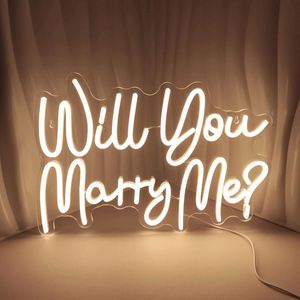 ป้ายไฟนีออน LED ขนาดใหญ่ "Will You Marry Me" สำหรับขอแต่งงาน แสงสีขาวเย็นสะดุดตา งานหมั้น วันวาเลนไทน์ - Product Image 1
