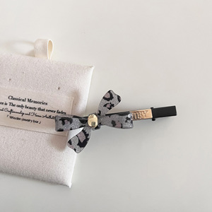 กิ๊บติดผมลายเสือดาวอะซิเตทแฟชั่นสำหรับผู้หญิงแบบหนีบด้านข้าง - Product Image 4