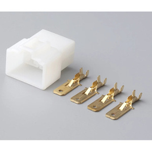 Conector Automotriz de 4 Pines y 6.3mm Sin Sellado, Arnés para Sensor de Oxígeno, Contacto Dorado, Plástico Blanco DJ7042-6.3-11 - Product Image 1