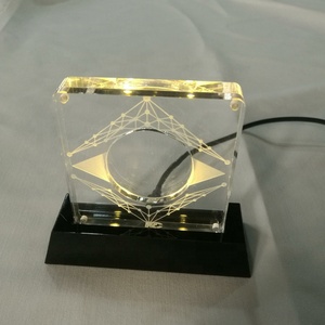 Tùy Chỉnh Led Acrylic Màn Hình Hiển Thị Từ Tiền Xu Acrylic Huy Chương Hiển Thị Đứng - Product Image 1